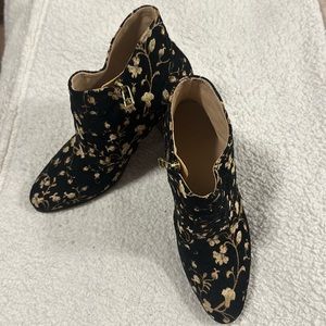 esquival side zip shoes, pre-owned